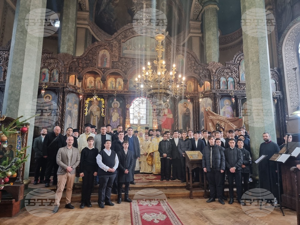 Да бъдеш духовник е призвание, което е трудно и отговорно както пред Бога, така и пред народа, каза митрополит Киприан