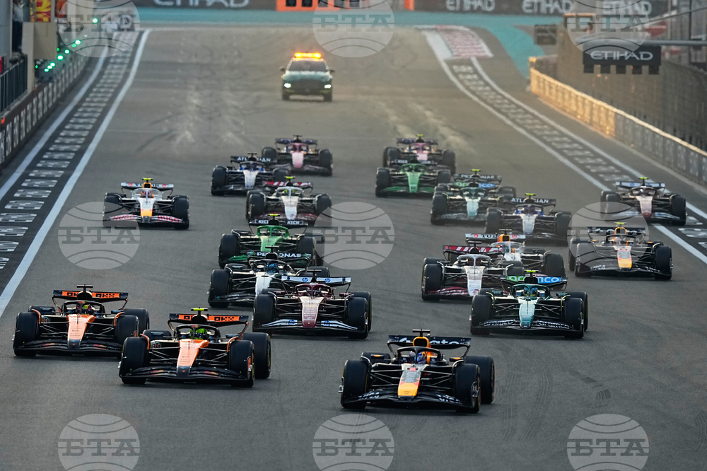 Abu Dhabi F1 GP Auto Racing
