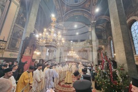 Стара Загора -храм „Св. Николай Мирликийски Чудотворец“ - литургия