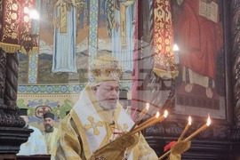 Стара Загора -храм „Св. Николай Мирликийски Чудотворец“ - литургия