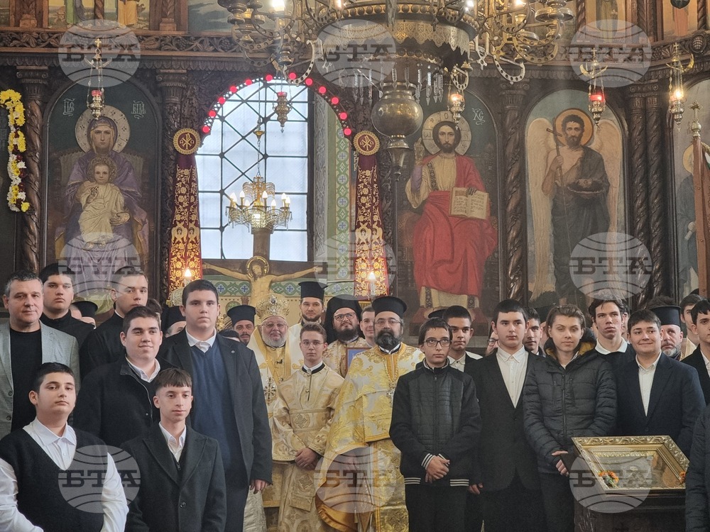 Да кроим душите си по-широко, според любовта Божия, припомниха духовниците в неделните си проповеди