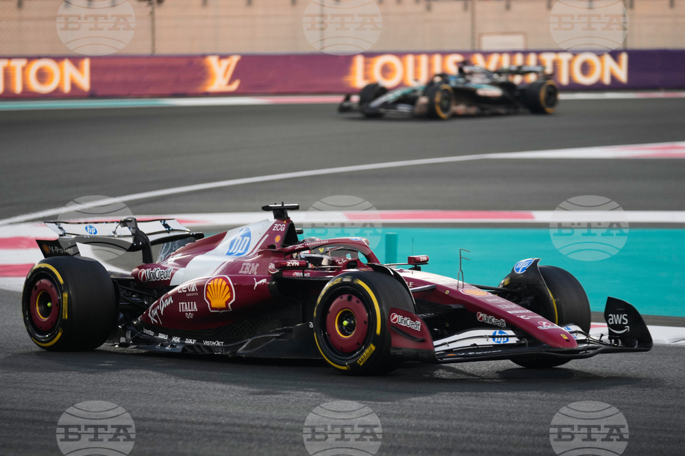 Abu Dhabi F1 GP Auto Racing