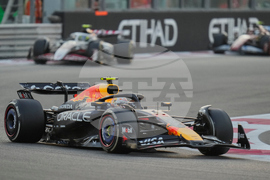 Abu Dhabi F1 GP Auto Racing