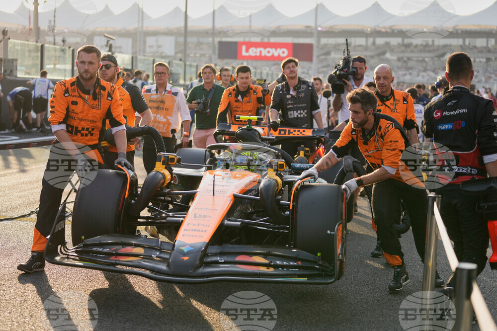 Abu Dhabi F1 GP Auto Racing