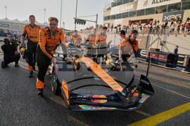 Abu Dhabi F1 GP Auto Racing