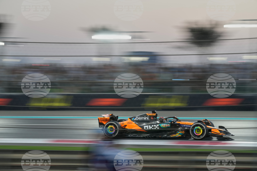 Abu Dhabi F1 GP Auto Racing