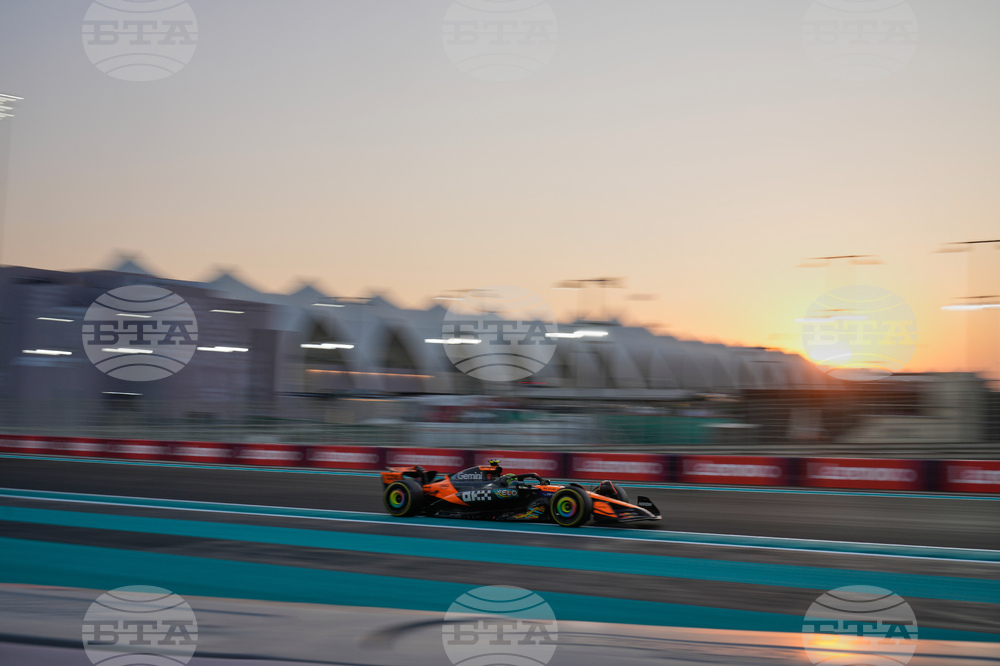 Abu Dhabi F1 GP Auto Racing