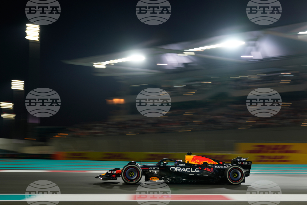 Abu Dhabi F1 GP Auto Racing