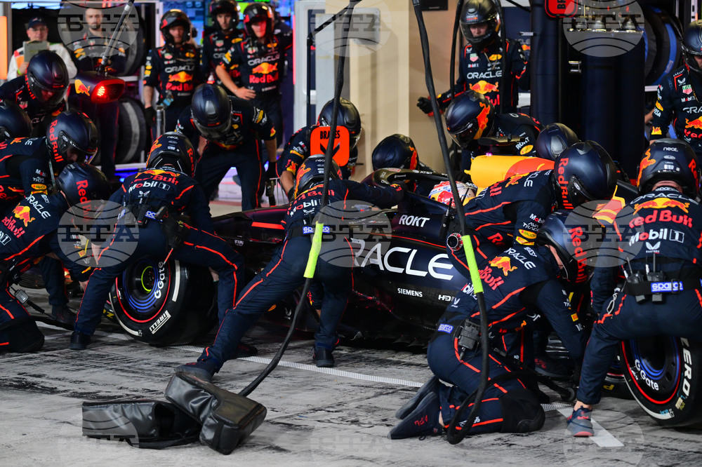 Abu Dhabi F1 GP Auto Racing