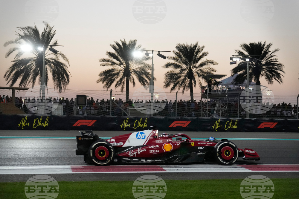 Abu Dhabi F1 GP Auto Racing