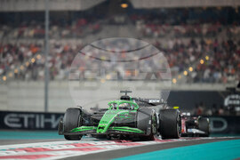 Abu Dhabi F1 GP Auto Racing
