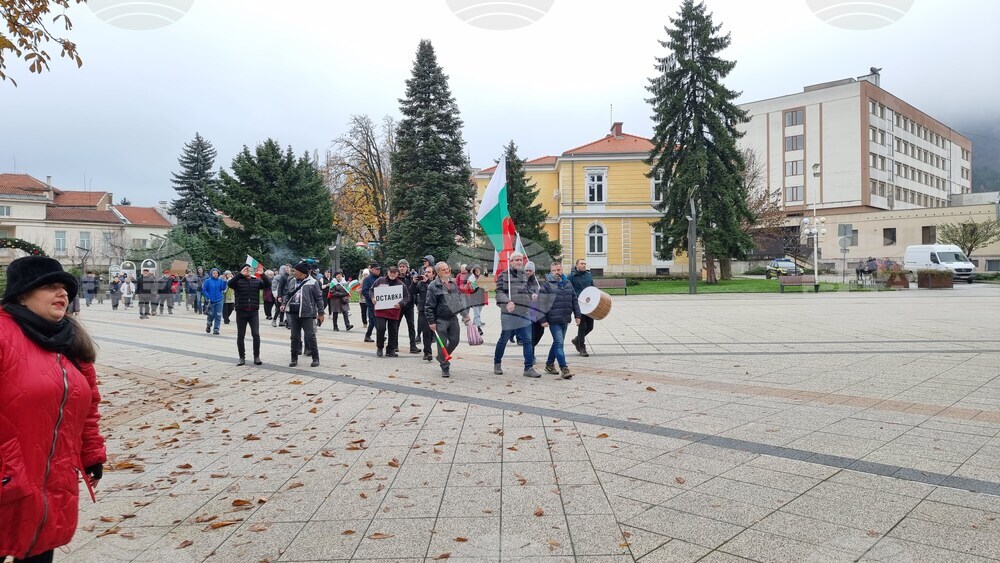 Враца - протест - оставка