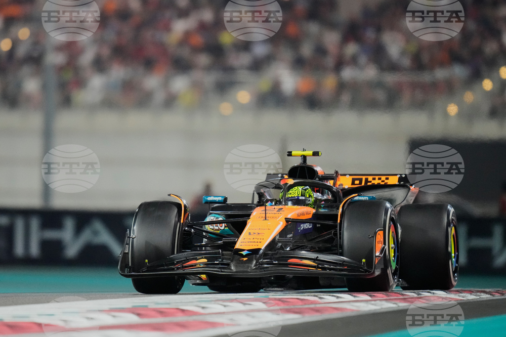 Abu Dhabi F1 GP Auto Racing