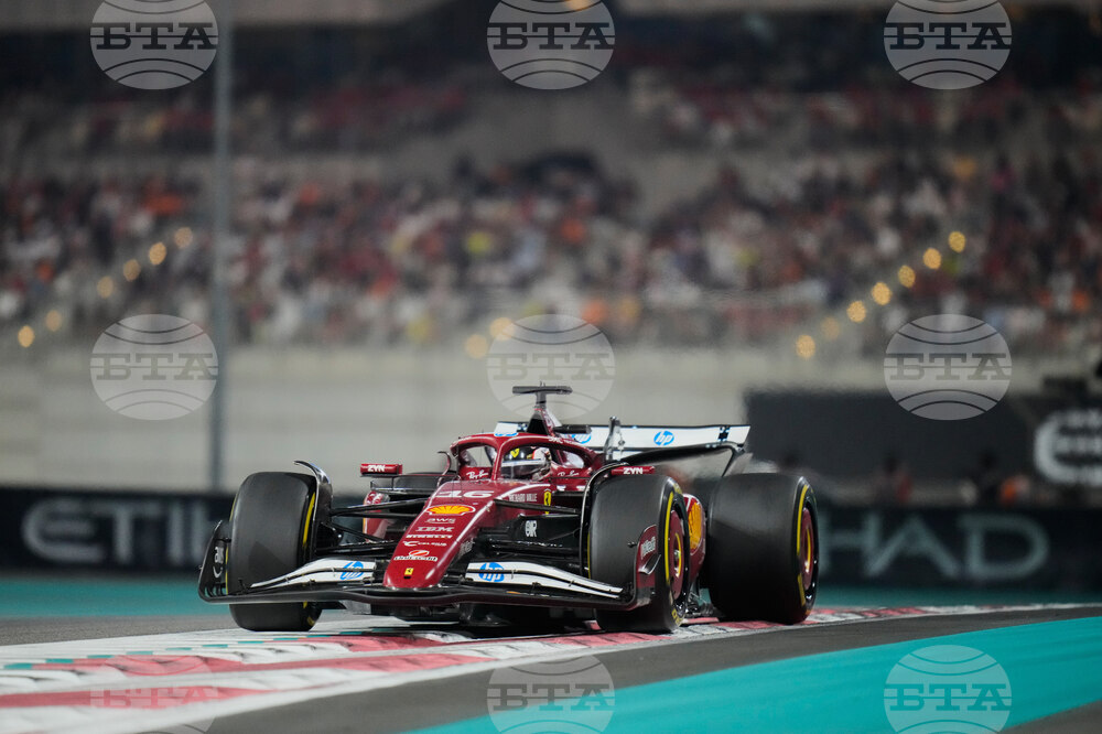 Abu Dhabi F1 GP Auto Racing