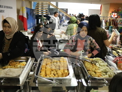 Румъния - Букурещ - Коледен дипломатически благотворителен базар