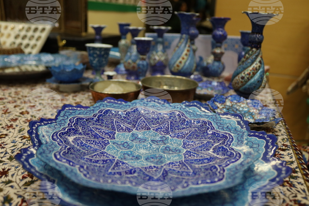 Румъния - Букурещ - Коледен дипломатически благотворителен базар