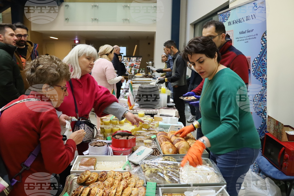 Румъния - Букурещ - Коледен дипломатически благотворителен базар