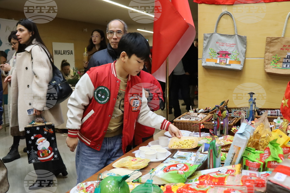Румъния - Букурещ - Коледен дипломатически благотворителен базар