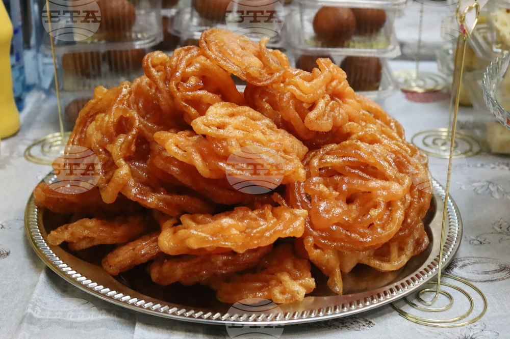 Румъния - Букурещ - Коледен дипломатически благотворителен базар