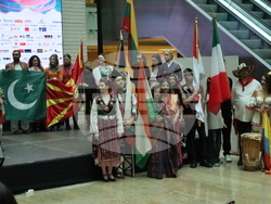 Румъния - Букурещ - Коледен дипломатически благотворителен базар