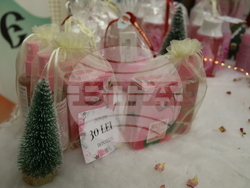 Румъния - Букурещ - Коледен дипломатически благотворителен базар