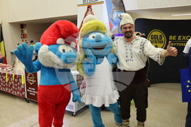 Румъния - Букурещ - Коледен дипломатически благотворителен базар