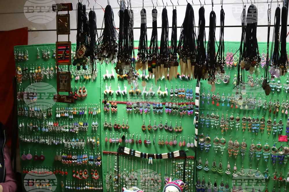 Румъния - Букурещ - Коледен дипломатически благотворителен базар