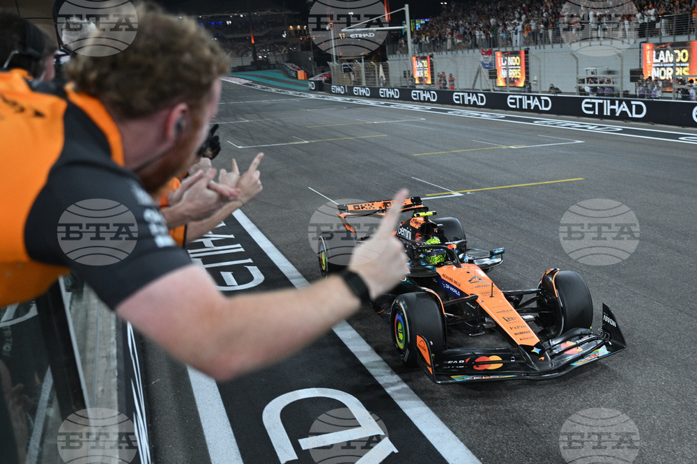 Abu Dhabi F1 GP Auto Racing