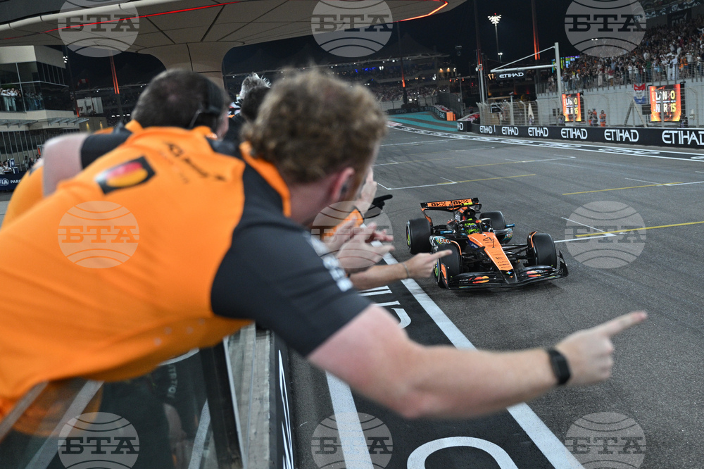 Abu Dhabi F1 GP Auto Racing