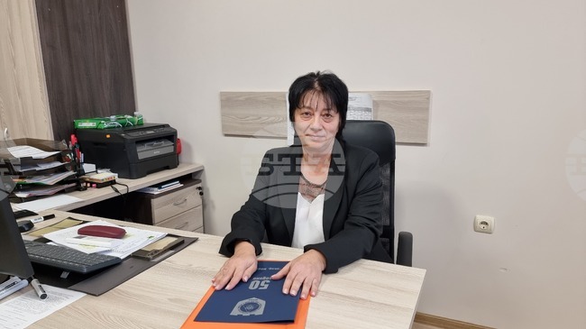 Олимпиадите са вдъхновение и шанс за всяко дете, смята Веселка Сиракова, директор на ППМГ „Акад. Иван Ценов“ – Враца