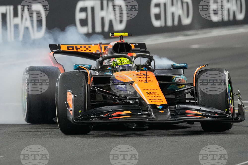 Abu Dhabi F1 GP Auto Racing