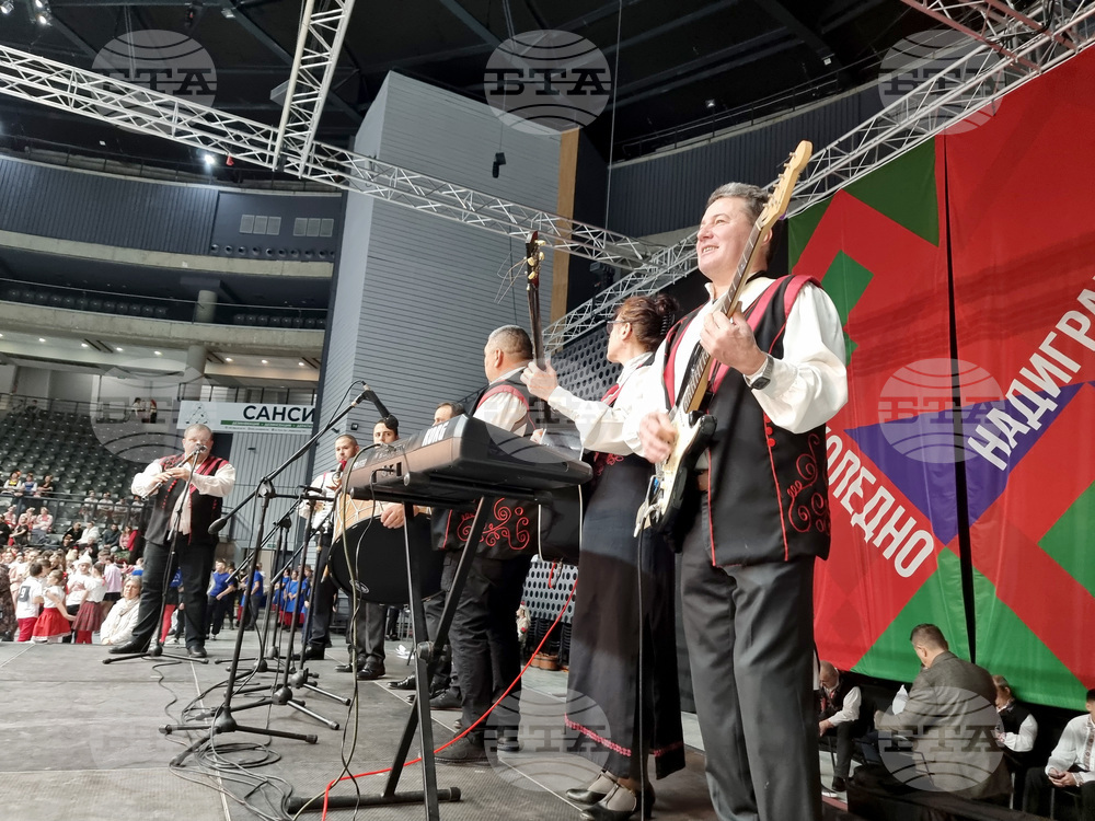 Русе - „Коледно надиграване“ - танцьори