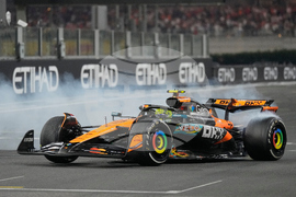 Abu Dhabi F1 GP Auto Racing