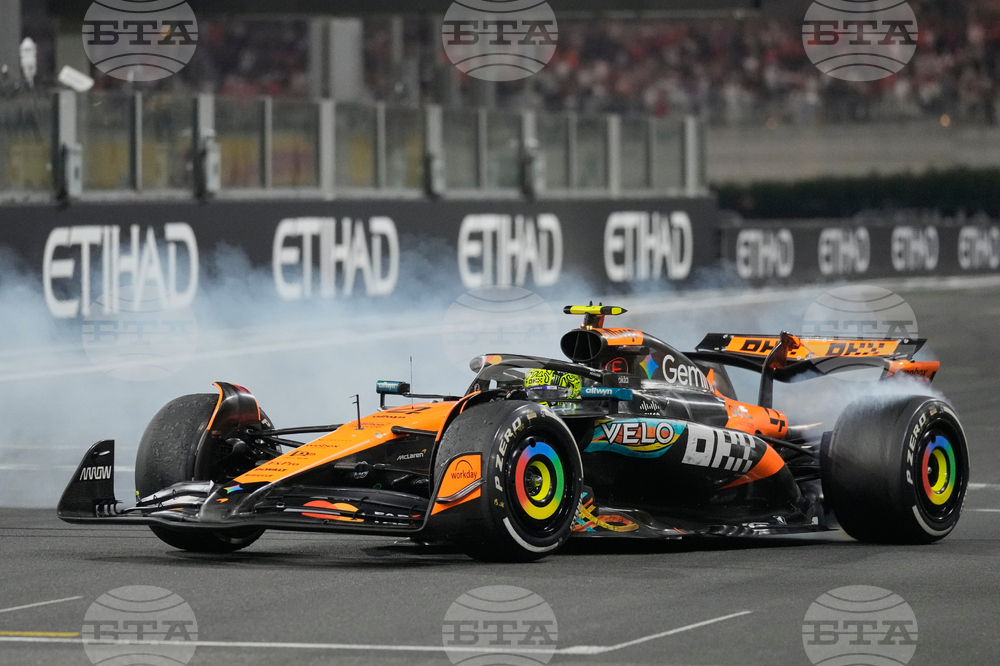 Abu Dhabi F1 GP Auto Racing