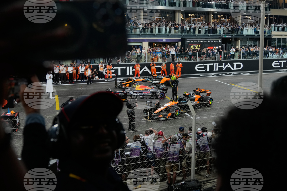 Abu Dhabi F1 GP Auto Racing