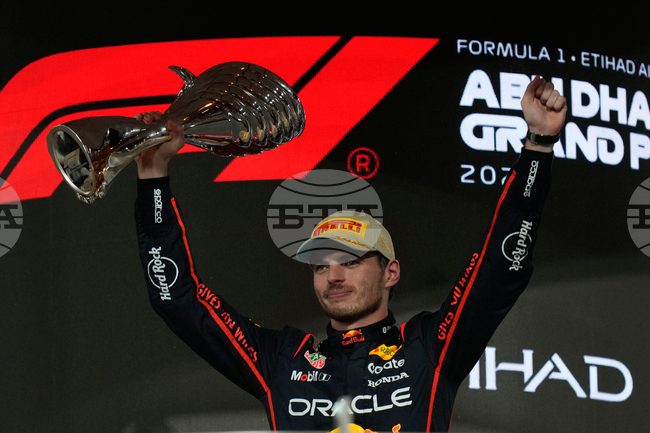 Ферстапен постигна най-бързо време в сутрешната сесия на първия ден от тестовете в Бахрейн