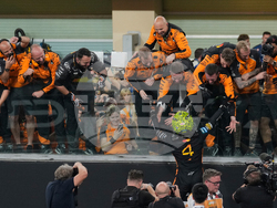 Abu Dhabi F1 GP Auto Racing