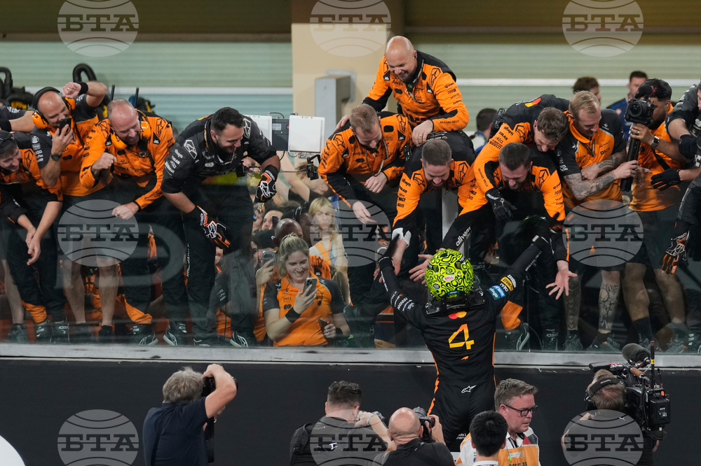 Abu Dhabi F1 GP Auto Racing