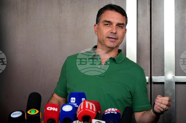 Върховният съд на Бразилия нареди разследване срещу Флавио Болсонаро за оклеветяване на президента Лула да Силва