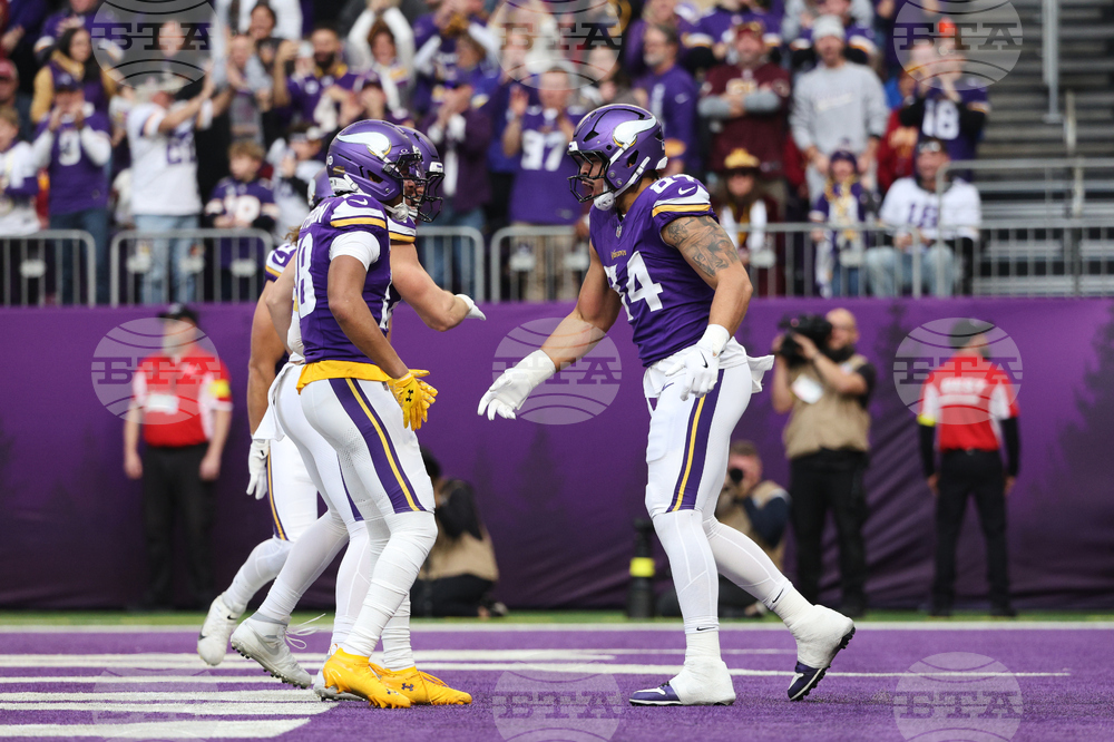 Commanders Vikings Football