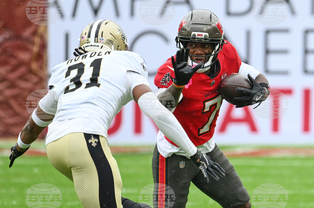 Saints Buccaneers Football