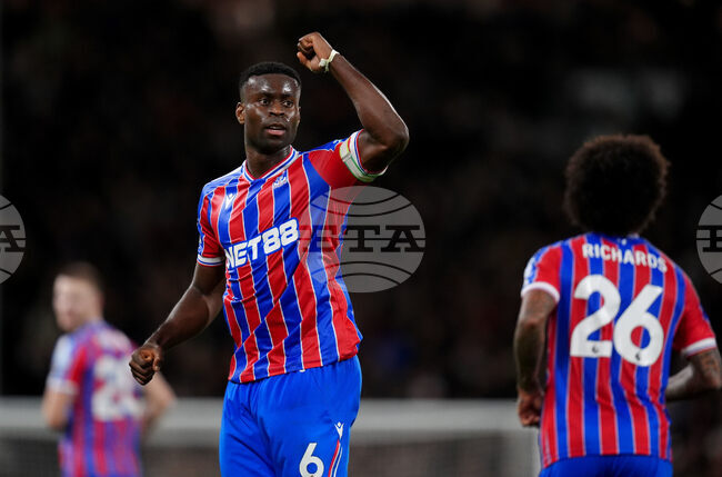 Барселона иска да привлече английския защитник Марк Геи за заместник на контузения Андреас Кристенсен