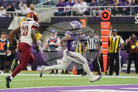 Commanders Vikings Football