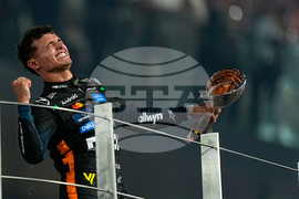 APTOPIX Abu Dhabi F1 GP Auto Racing