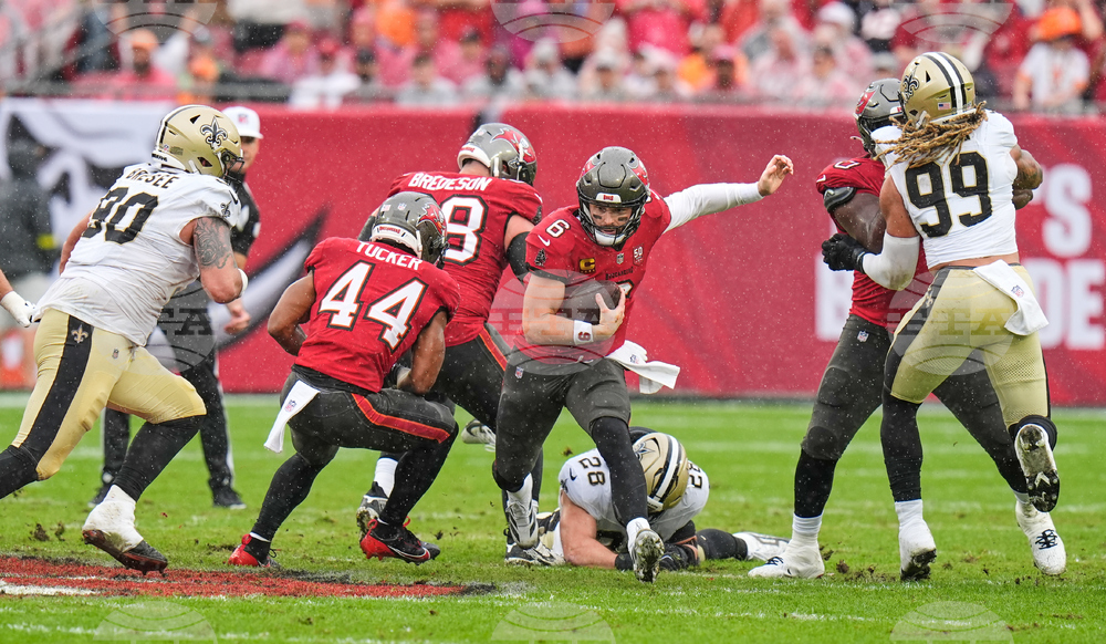 Saints Buccaneers Football