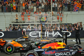 APTOPIX Abu Dhabi F1 GP Auto Racing