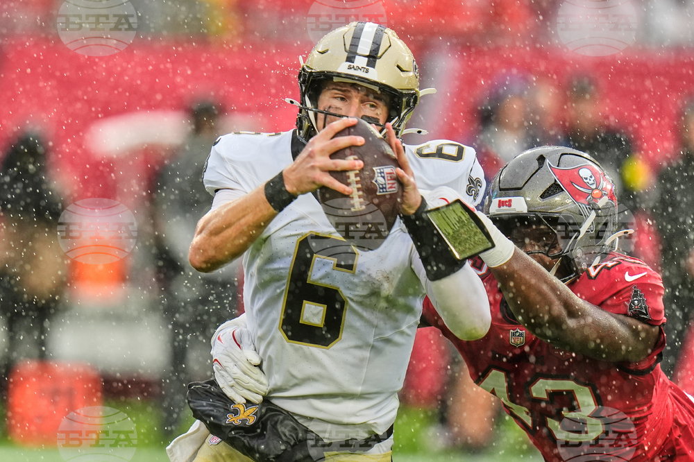 APTOPIX Saints Buccaneers Football