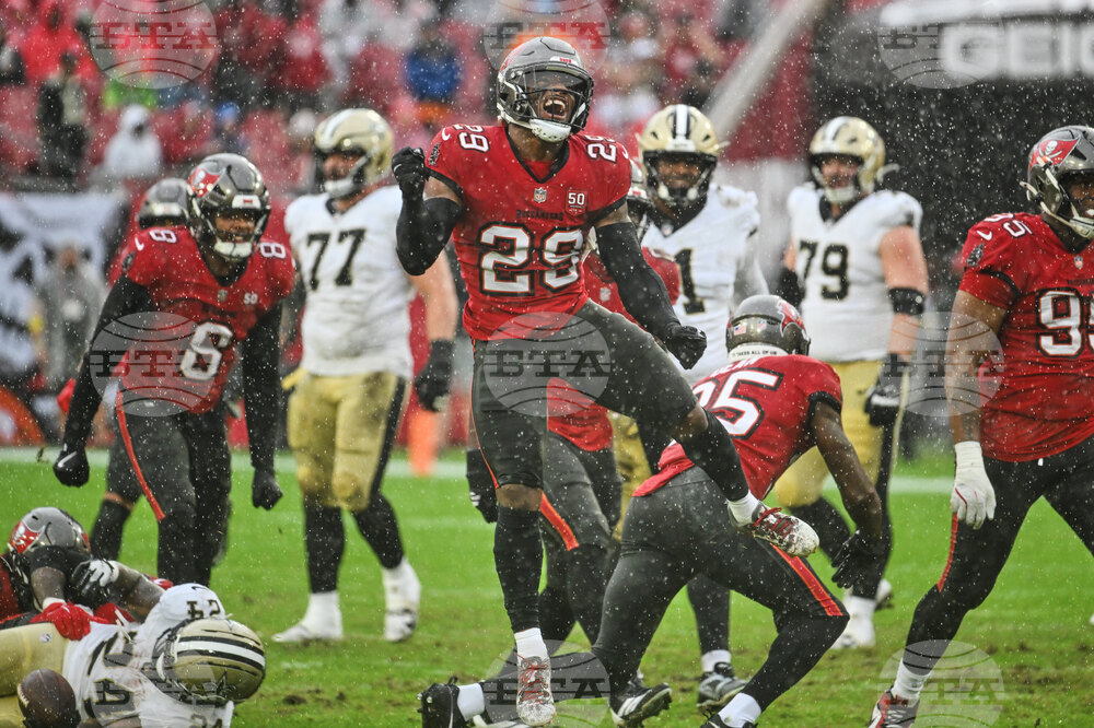 APTOPIX Saints Buccaneers Football