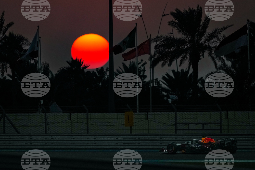 Abu Dhabi F1 GP Auto Racing