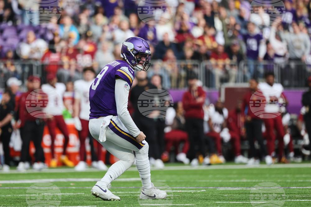 Commanders Vikings Football